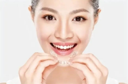 皓齿美白多少钱?2025年价格区间与选择指南